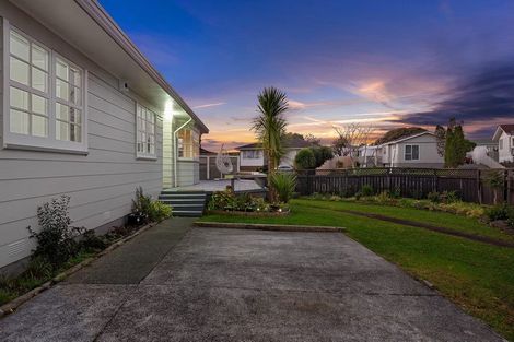 Photo of property in 1 Trounson Avenue, Clendon Park, Auckland, 2103