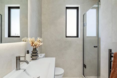 Photo of property in 8a Serrata Place, Browns Bay, Auckland, 0630