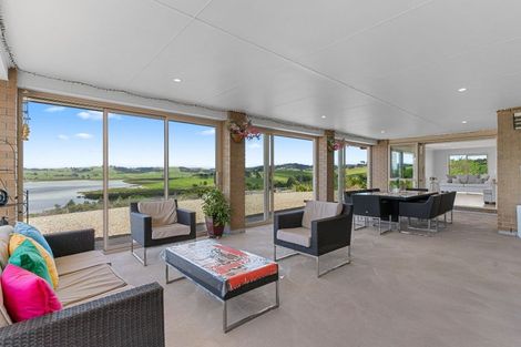 Photo of property in 24 Karakanui Road, Tinopai, Matakohe, 0593