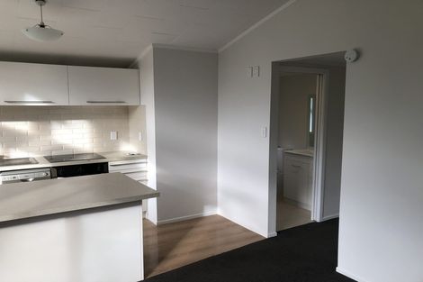 Photo of property in 8 Lynwood Place, Chedworth, Hamilton, 3210