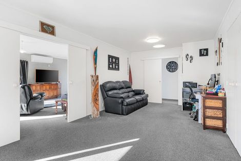 Photo of property in 23 Moverley Place, Pukete, Hamilton, 3200