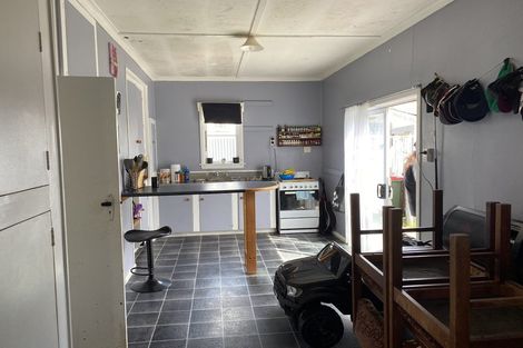 Photo of property in 14 Leicester Street, Patea, 4520