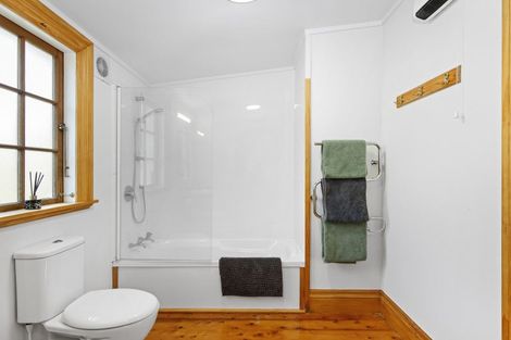 Photo of property in 463a High Street South, Carterton, 5713