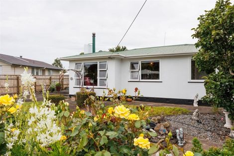 Photo of property in 16 Wilson Street, Bulls, 4818