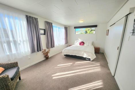 Photo of property in 8 Oakleigh Crescent, Oamaru North, Oamaru, 9400