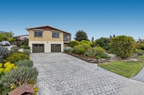 Photo of property in 2 Kamaka Crescent, Bridge Hill, Alexandra, 9320