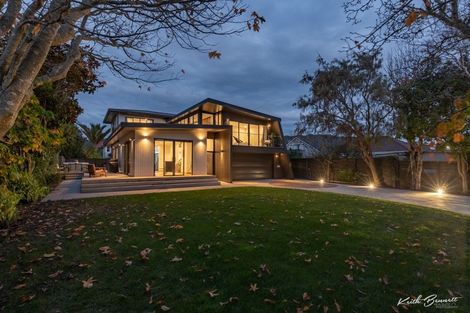 Photo of property in 28 Orr Crescent, Hutt Central, Lower Hutt, 5011