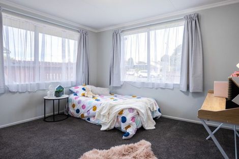 Photo of property in 12 Glamis Avenue, Bell Block, New Plymouth, 4312