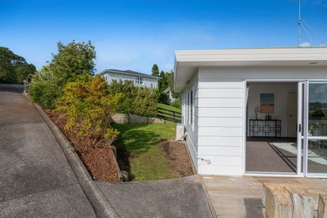 Photo of property in 1 Weka Close, Red Beach, 0932