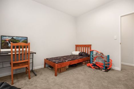 Photo of property in 2 Barrique Road, Kumeu, 0810