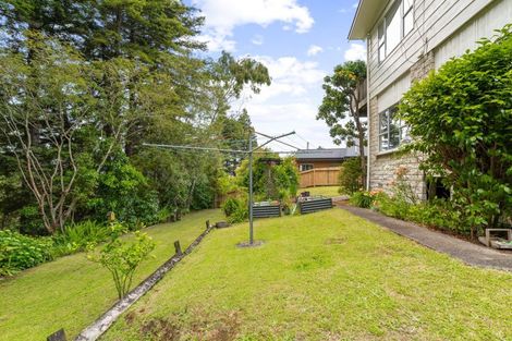 Photo of property in 115 Chevron Crescent, Whangamata, 3620