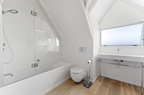 Photo of property in 2/19 Flanshaw Road, Te Atatu South, Auckland, 0610