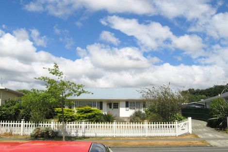 Photo of property in 76 Gemstone Drive, Birchville, Upper Hutt, 5018