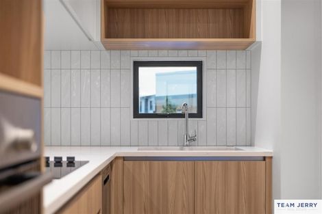 Photo of property in 27 Kuaha Road, Massey, Auckland, 0614