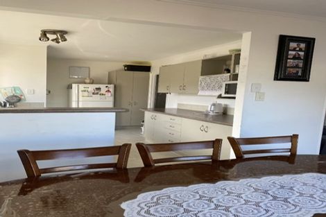 Photo of property in 2/24 Hatherlow Street, Glenfield, Auckland, 0629