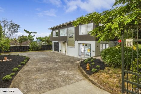 Photo of property in 271 East Coast Road, Mairangi Bay, Auckland, 0630