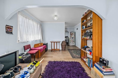 Photo of property in 68 Sunvue Road, Glen Eden, Auckland, 0602