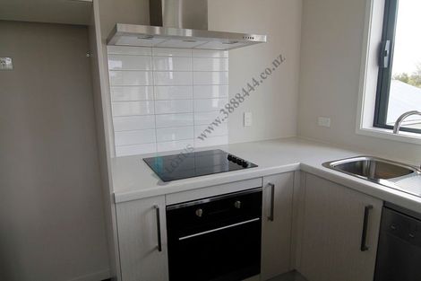 Photo of property in 104 Bowhill Road, New Brighton, Christchurch, 8083