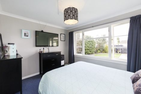 Photo of property in 6 Waterford Place, Westbrook, Palmerston North, 4412