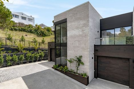 Photo of property in 21e Arahia Street, Northcote, Auckland, 0627
