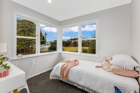 Photo of property in 14 Highbury Drive, Levin, 5510