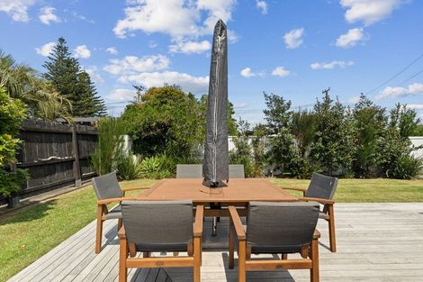 Photo of property in 5 Weiti Road, Orewa, 0931