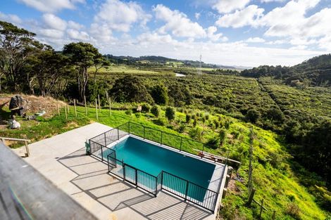 Photo of property in 193 Pinchgut Road, Kaukapakapa, 0873
