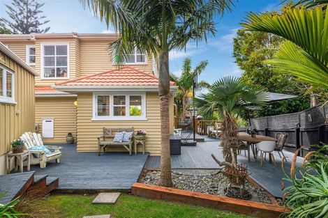 Photo of property in 113 Carlisle Road, Torbay, Auckland, 0632
