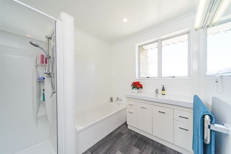 Photo of property in 30 Pirinoa Street, Feilding, 4702