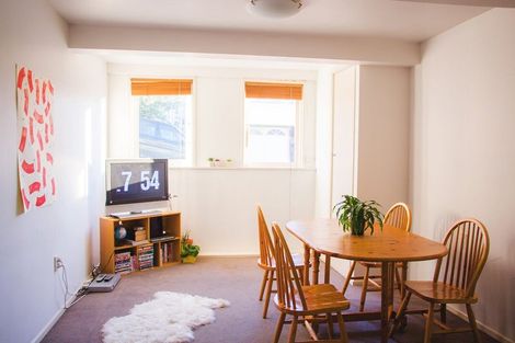 Photo of property in 22 Chatham Street, Berhampore, Wellington, 6023