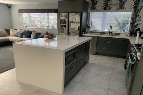 Photo of property in 19 Patons Road, Howick, Auckland, 2014