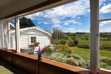 Photo of property in 244 Matakohe West Road, Matakohe, 0594