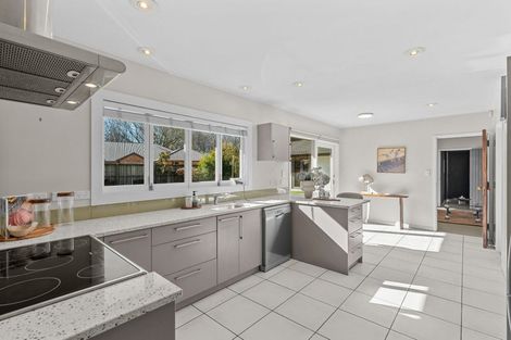 Photo of property in 6 Kilmuir Lane, Harewood, Christchurch, 8051