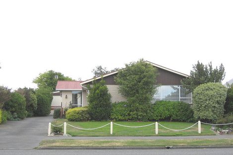 Photo of property in 148 Queenspark Drive, Parklands, Christchurch, 8083