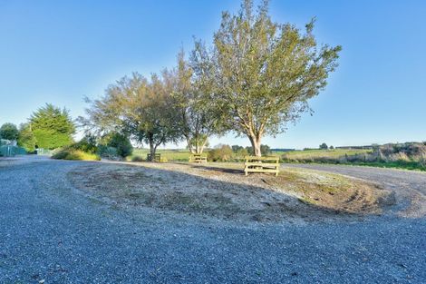 Photo of property in 22 Glenham School Road, Glenham, Wyndham, 9891