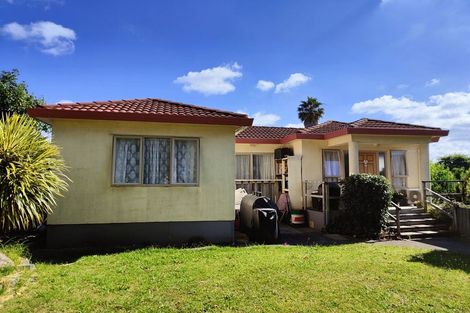 Photo of property in 12 Tyndrum Place, Highland Park, Auckland, 2010