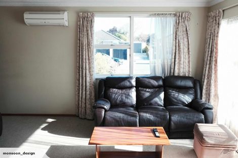 Photo of property in 46 Frensham Crescent, Woolston, Christchurch, 8062