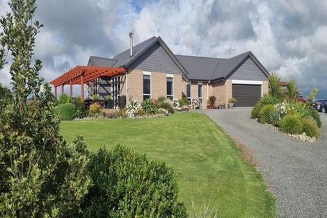 Photo of property in 9 Waipuna Grove, Levin, 5571