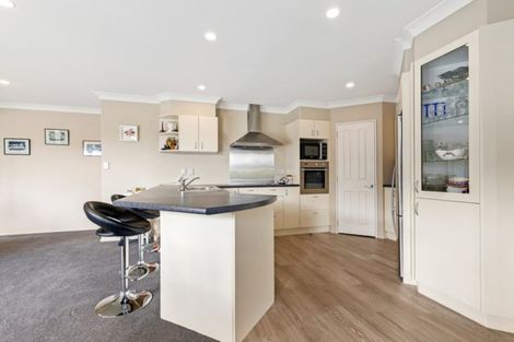 Photo of property in 17 Calvandra Grove, Rangiora, 7400