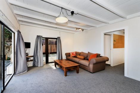 Photo of property in 79 North Piha Road, Piha, 0772