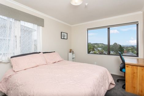 Photo of property in 34 Karaka Street, Helensville, 0800