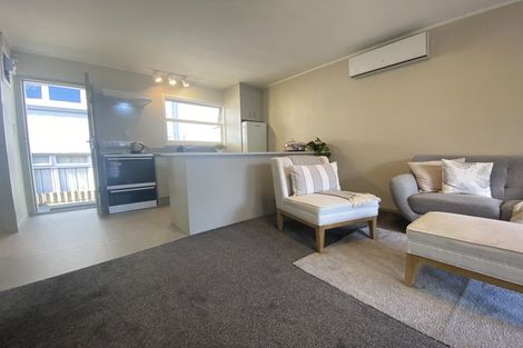 Photo of property in 2/328 Mount Eden Road, Mount Eden, Auckland, 1024