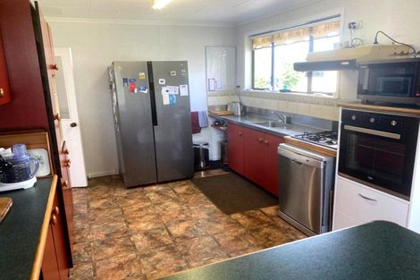 Photo of property in 4 Albert Street, Hawera, 4610