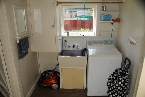 Photo of property in 105 Queen Street, Westport, 7825