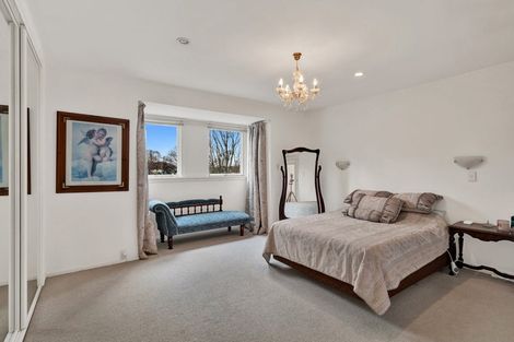 Photo of property in 2/2a Medbury Terrace, Fendalton, Christchurch, 8041