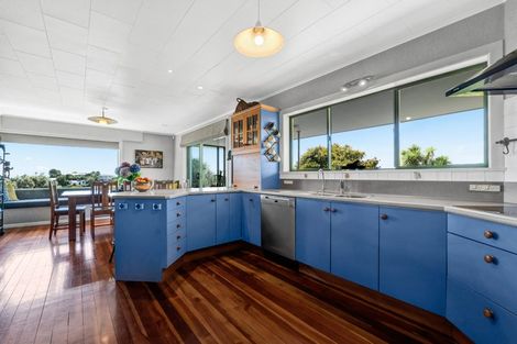 Photo of property in 24 Darwin Crescent, Spotswood, New Plymouth, 4310