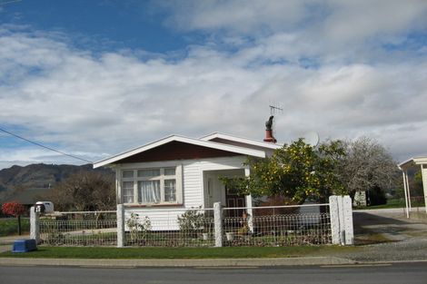Photo of property in 18 Motupipi Street, Takaka, 7110