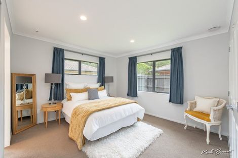 Photo of property in 4 Boleyn Close, Kingsley Heights, Upper Hutt, 5018