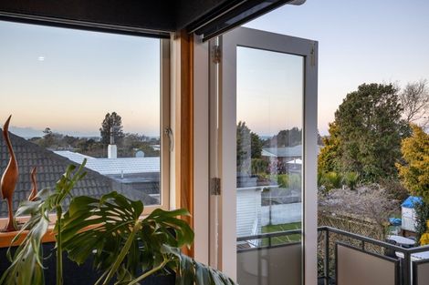 Photo of property in 189 Mangorei Road, Merrilands, New Plymouth, 4312