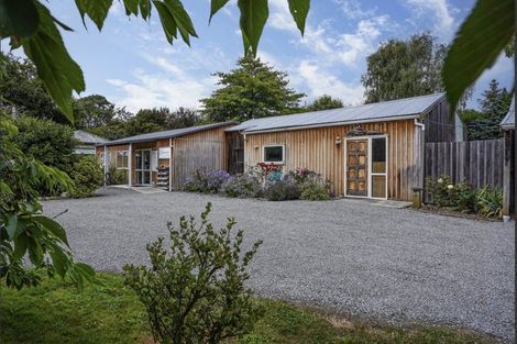 Photo of property in 137 Main North Road, Woodend, 7610